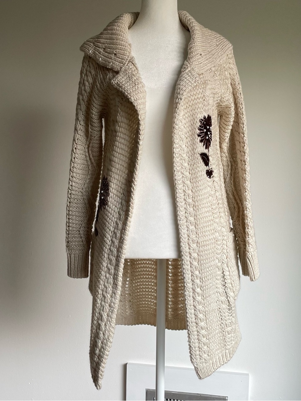 Vintage Handcrafted Cream Cable Knit Duster Cardigan with Velvet & Faux Pearl S